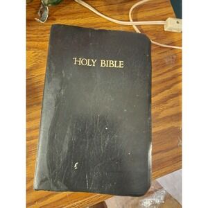 Vintage Black Leather Bound Holy Bible Nelson 412 New King James 1982